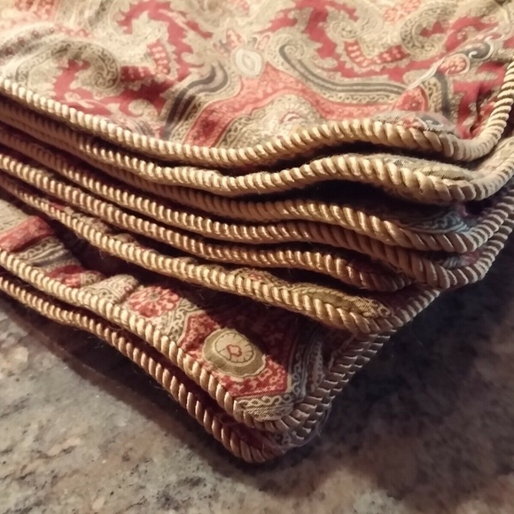 Chenab One Standard Paisley Sateen Pillow Shams - Picture 5 of 8